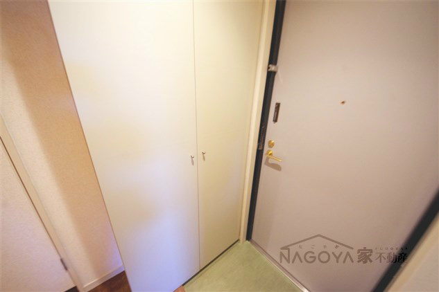 Ｋコート観月 玄関