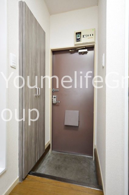 ロイヤルエモンド藤沢 玄関