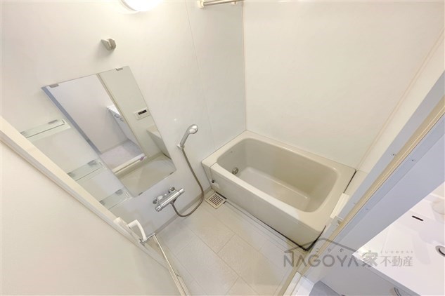 カスタリア栄 風呂画像