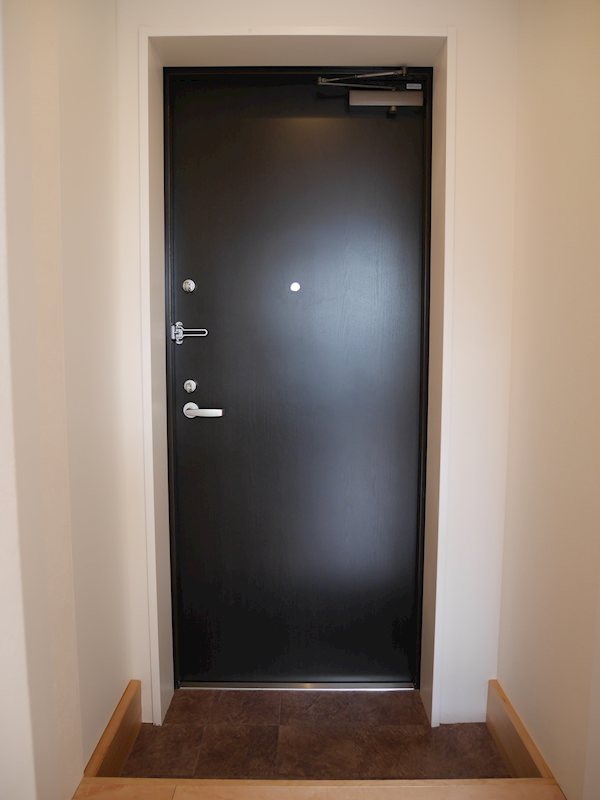 アプリール 玄関