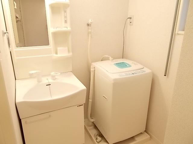 ラフィーネレゾンB棟 洗面所