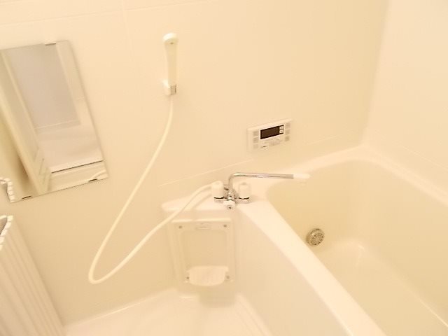 ラフィーネレゾンB棟 風呂画像
