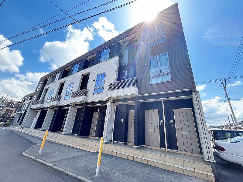 エクスクルーシブⅢ 201号室 外観