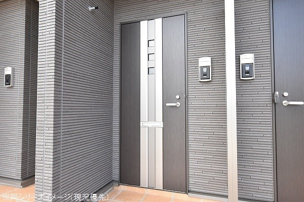 エクスクルーシブⅢ 玄関