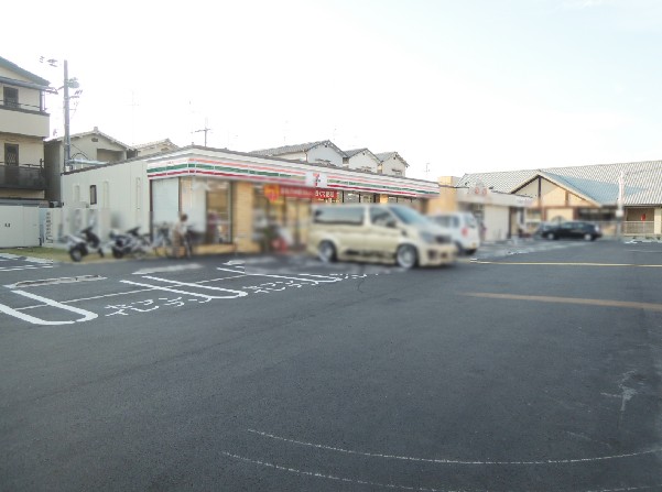 シャーメゾン別宮 コンビニ