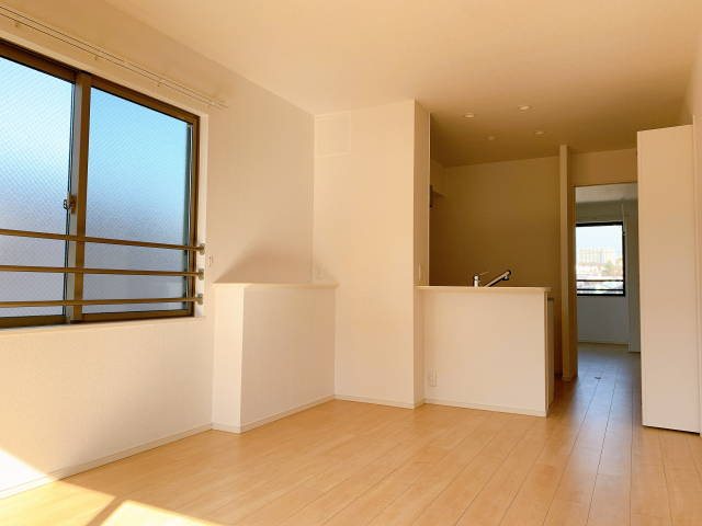 ルミエール五日市駅前 リビング