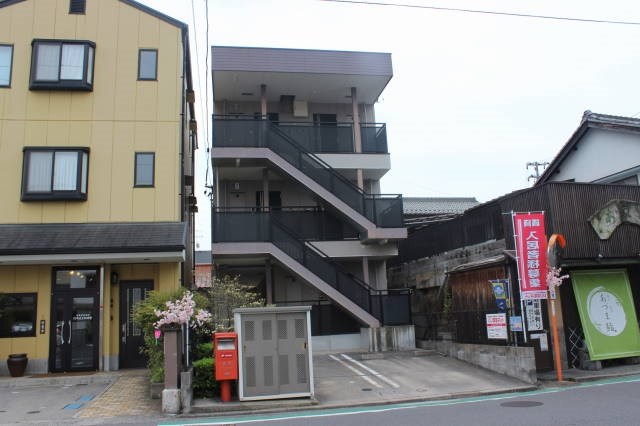 アルモニーB 外観