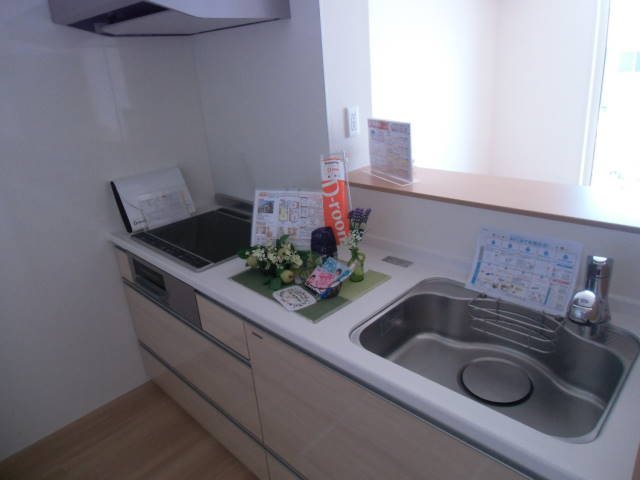 メゾネット皆賀 キッチン