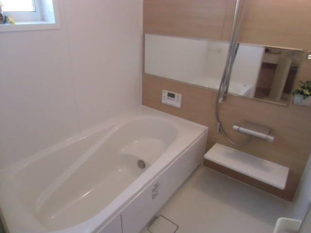 メゾネット皆賀 風呂画像