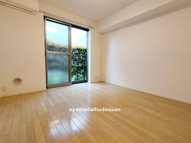 アネックスガーデン等々力 リビング