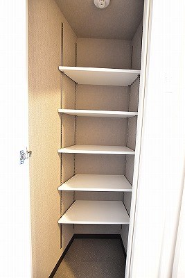 ウイングス重住 玄関