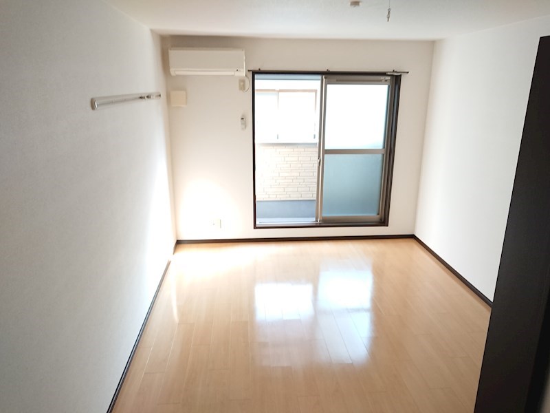 クレイン リビング