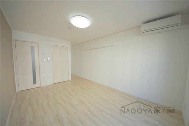 プレジール ベッドルーム