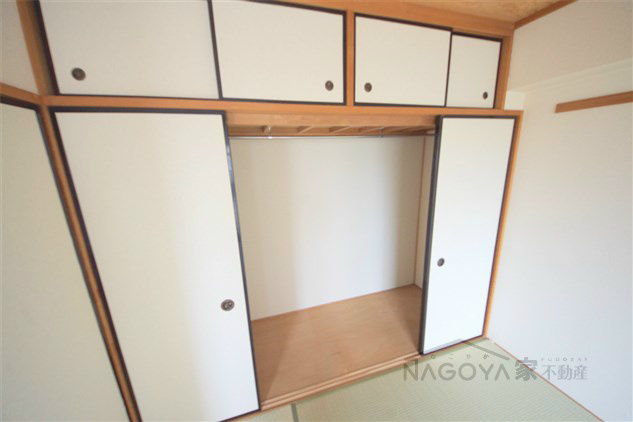 新橘ビル 収納