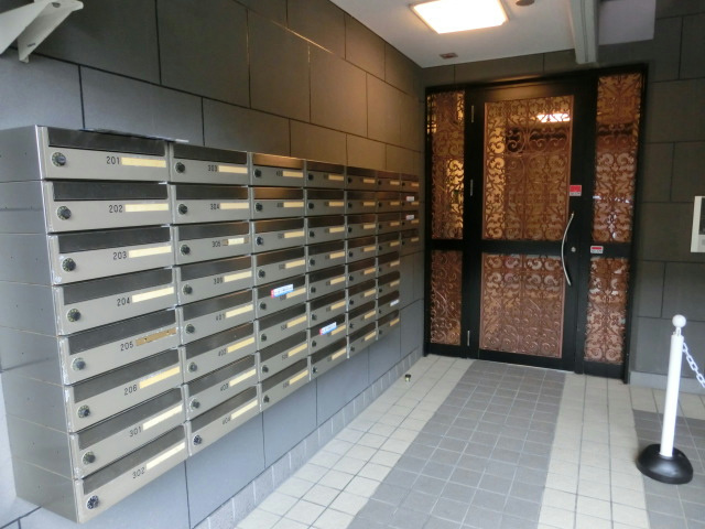 アルテッツア紺屋町 エントランス