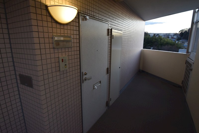 ペルソナージュ横浜 玄関