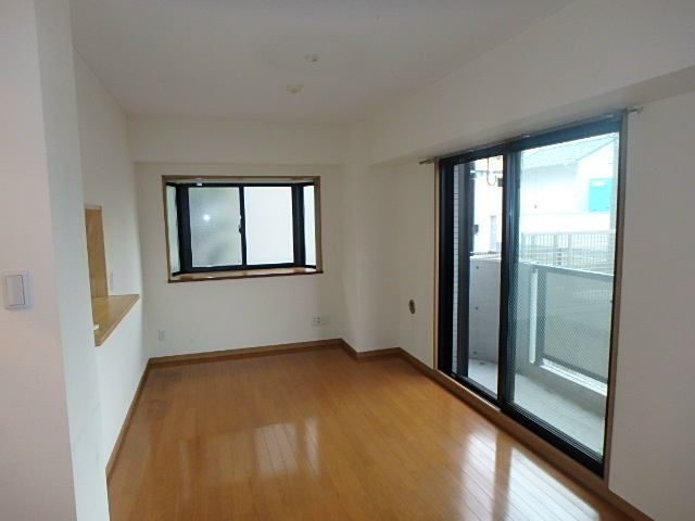 ローズパレス リビング