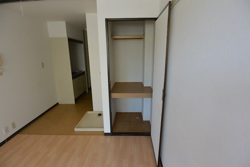 シーザー朝日丘 収納