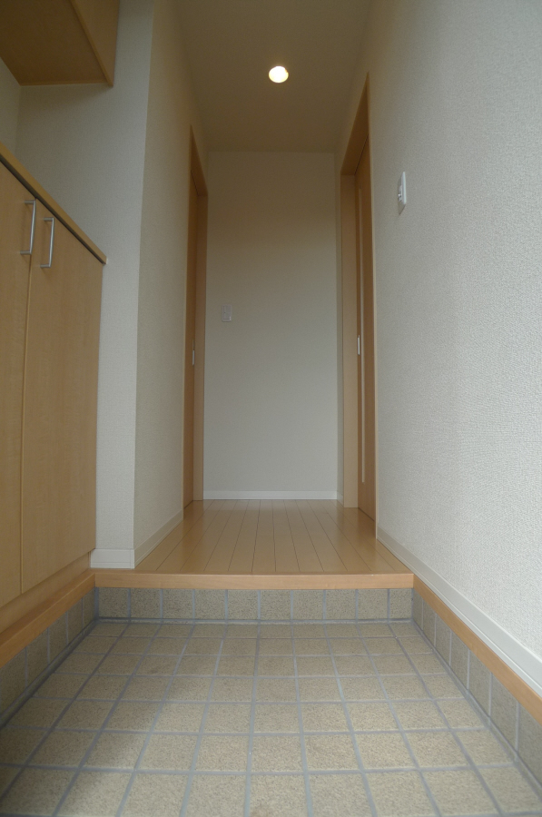 ロードスター・ヒルズ 玄関