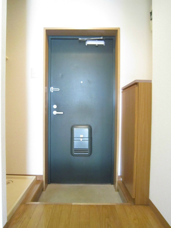 チェリーメゾン湘南 玄関