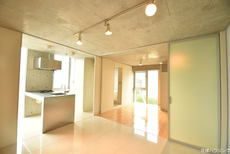 SILHOUETTE代々木上原　事務所SOHO相談可 リビング