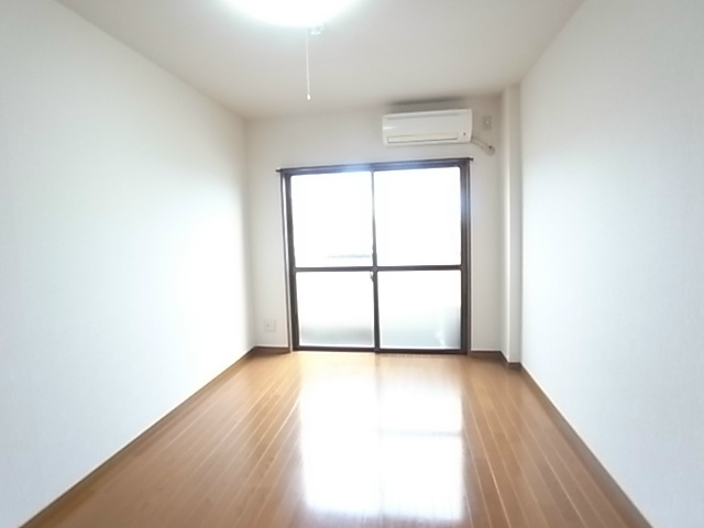 フローリアＴ リビング