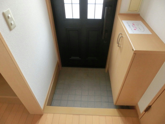 パークレモリア 玄関