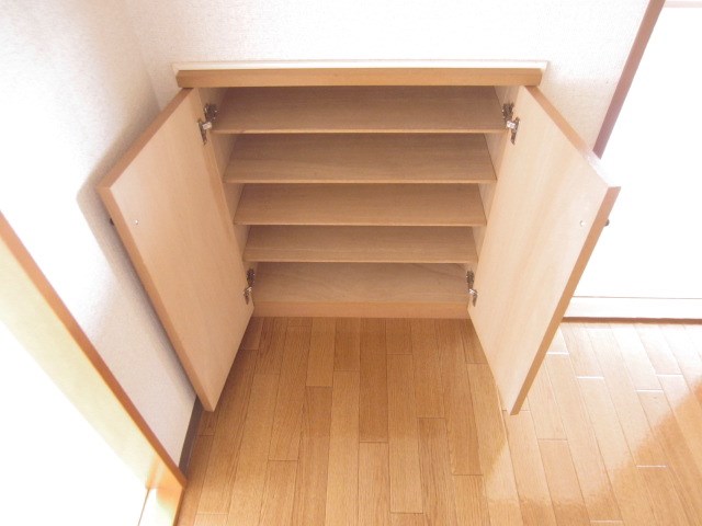 アネーロ 収納