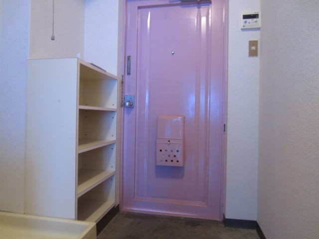 石塚マンション 玄関