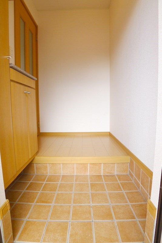 エストリア 玄関