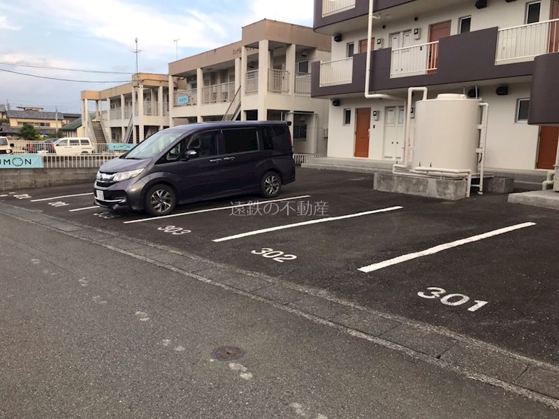 サンライズハチマン 駐車場