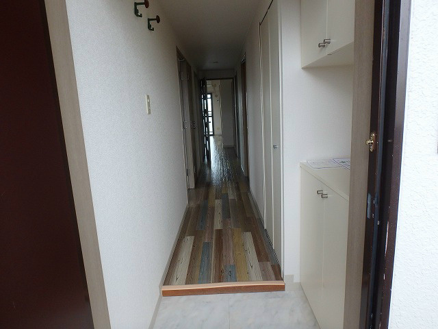 サン・ライズＮＯＶＡ  玄関