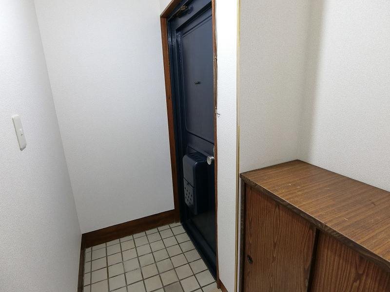 佐藤マンション 玄関