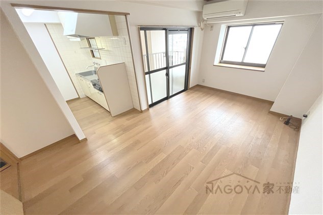 サンセイハイツ桜山 リビング