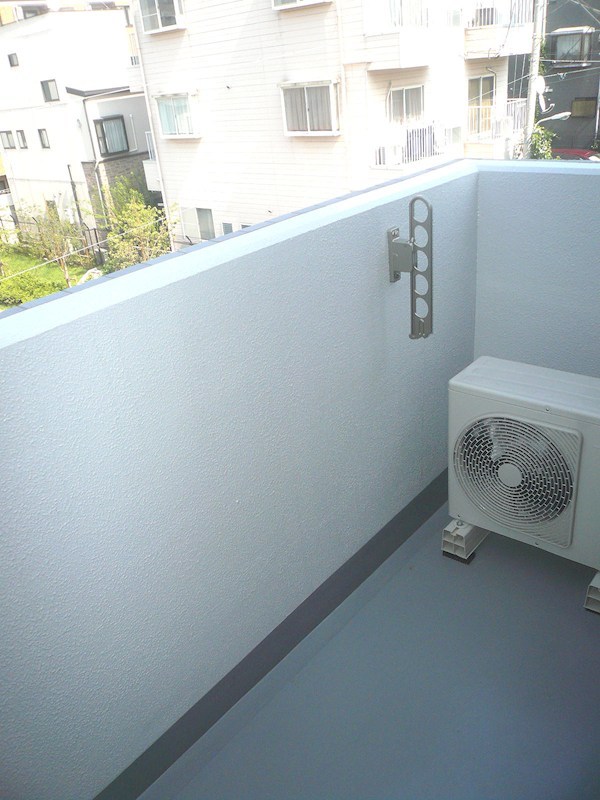 アヴィターレ小山 ベランダ