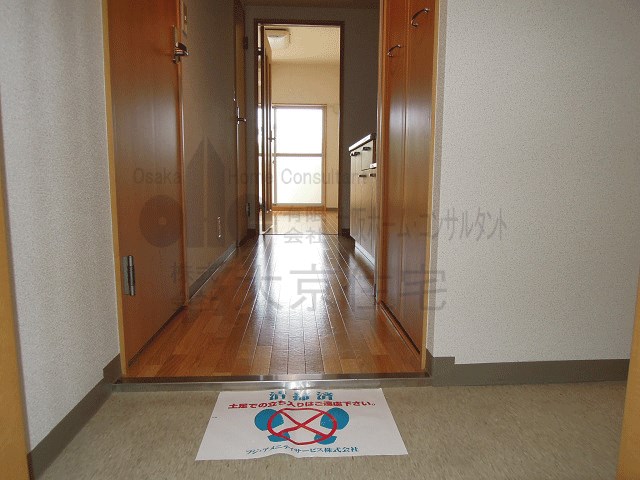 ラフィネ弓削 玄関