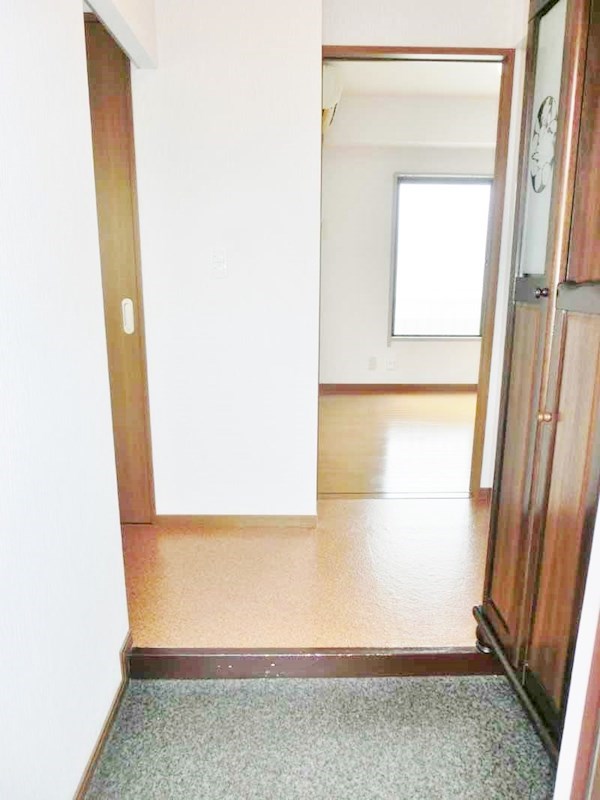 リーフコート東六郷 玄関