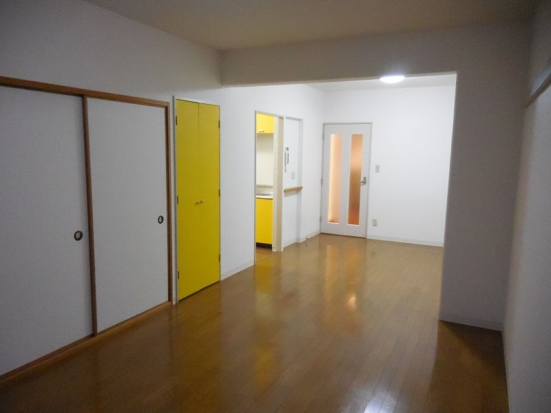 イルテット栗谷 リビング