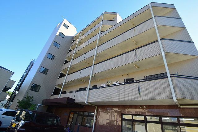 リステージ湘南川名 403号室 外観