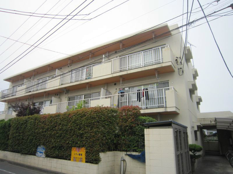 シティ稲城  301号室 外観