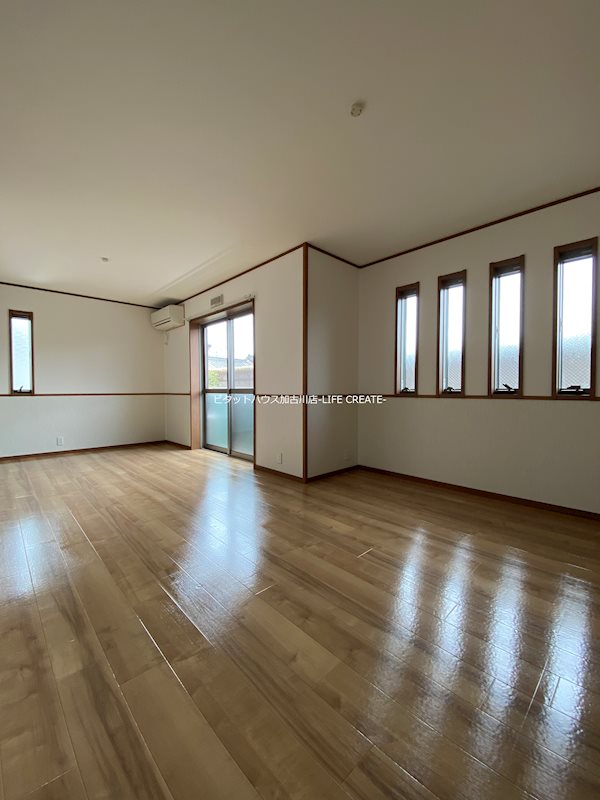 リバーエステート加古川本町 リビング