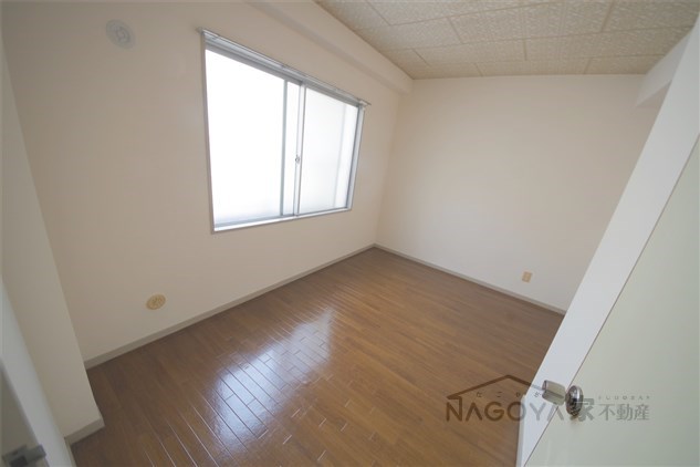 セカンドタウン ベッドルーム