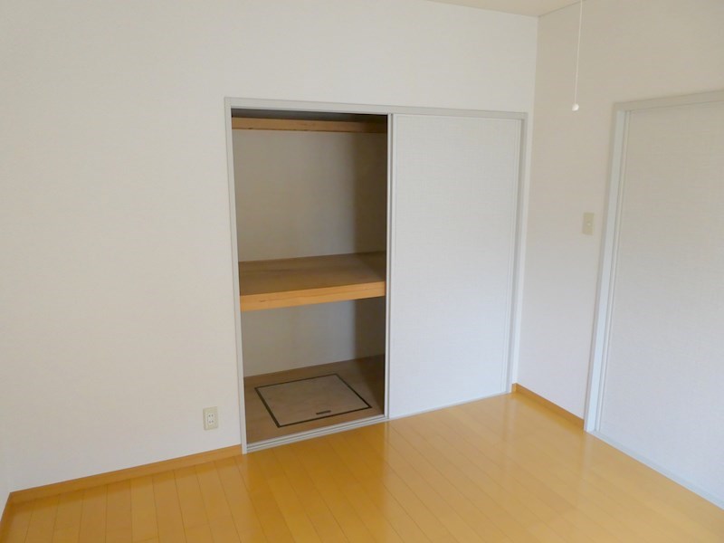 シェ・ヌ西館 収納