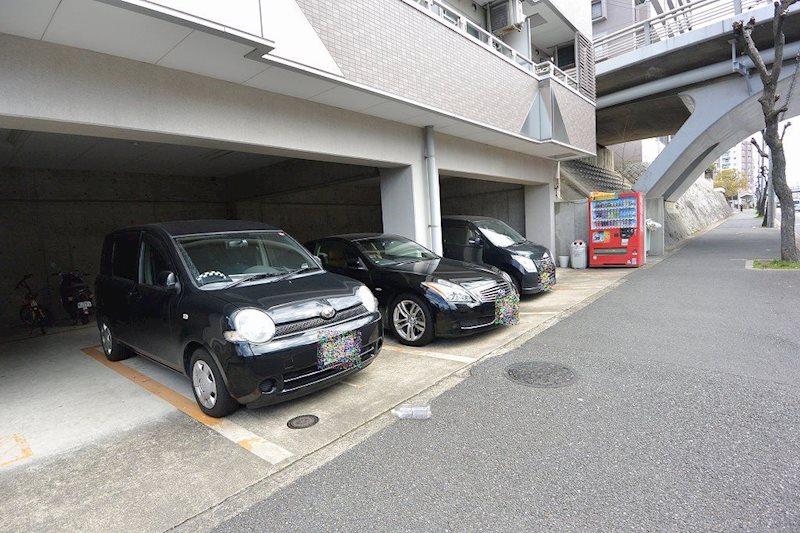 ヴィラいずみ 駐車場
