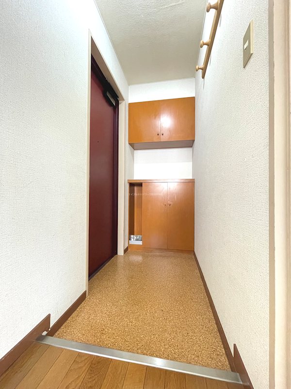 サンアイヒルズ東大通 玄関