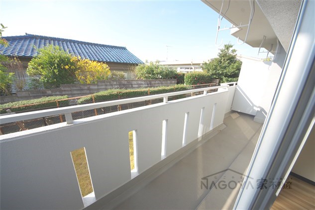 クレッセンド清水ヶ岡 ベランダ