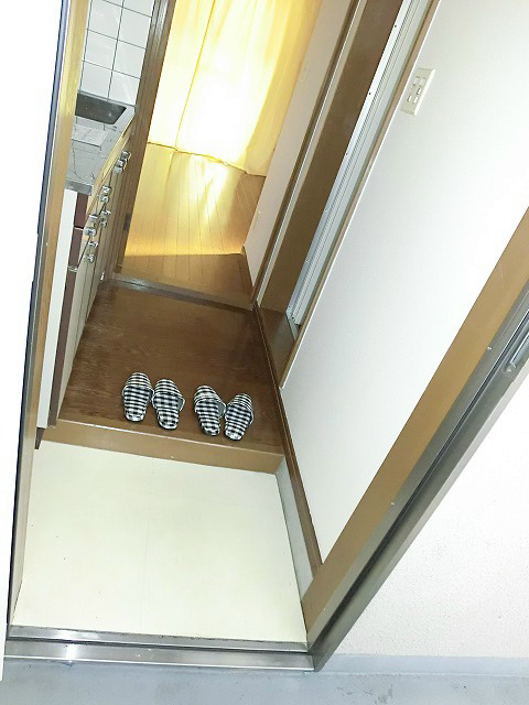 ミヤタハイツ 玄関
