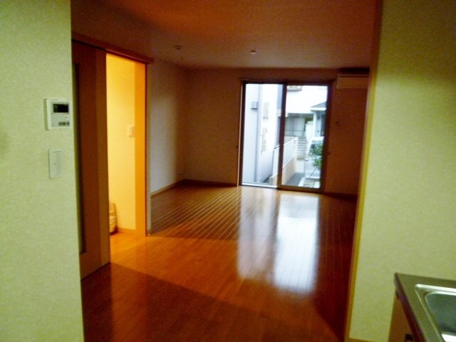 リヴィエール旭町 リビング