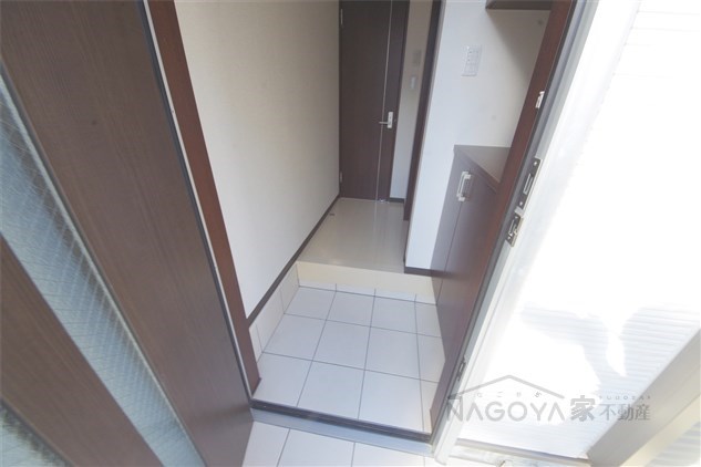 ライフステージ本郷 玄関