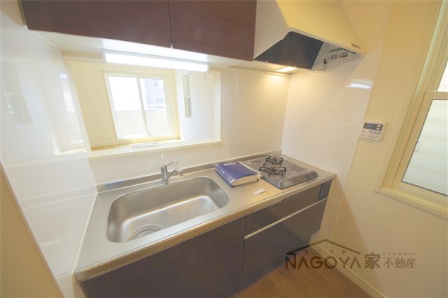 ベルソレイユ春岡 キッチン